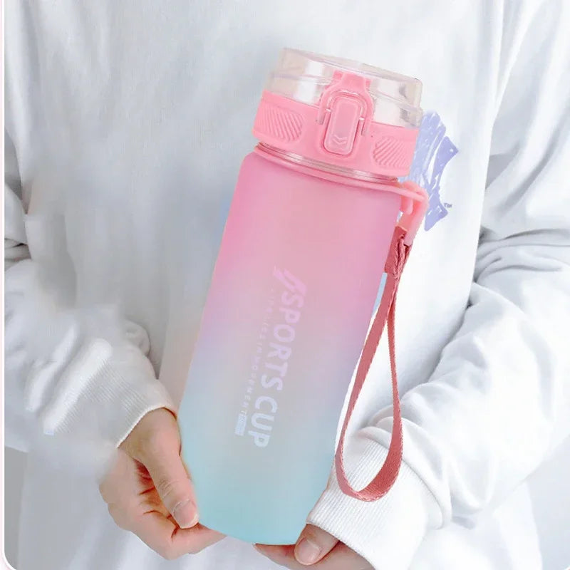 600/800ML NEW Large Capacity Portable Plastic Water Bottle Creative Student Drinking Cup Men's and Women's Sports Water Cup